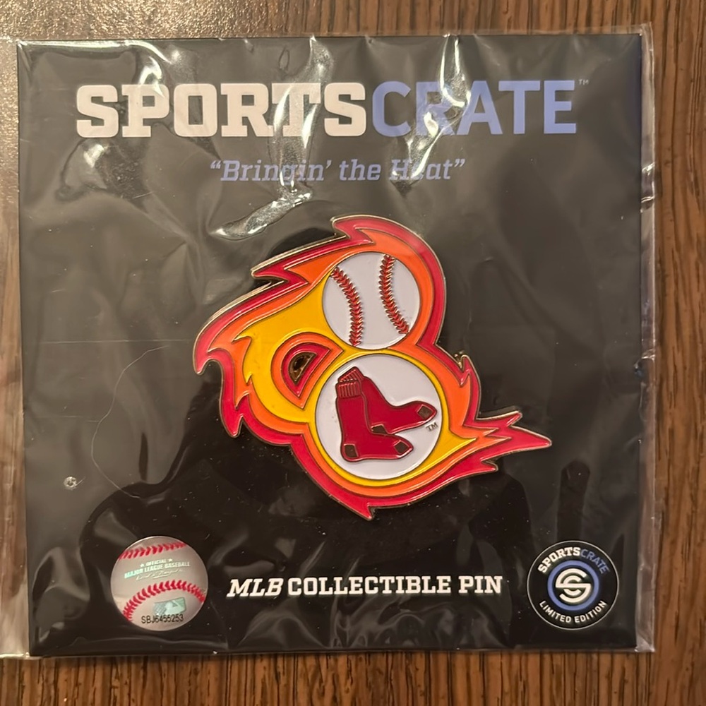 NWT SportsCrate”Bringin’ the Heat” MLB collectible pin